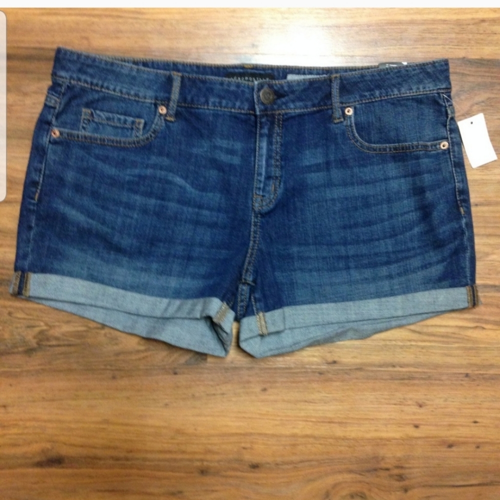 Aeropostale Midi Shorts Size 16 NWT